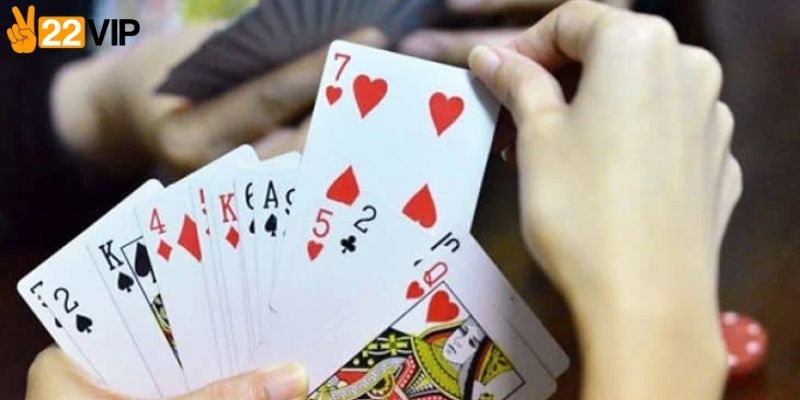 Giao diện game bài trực quan